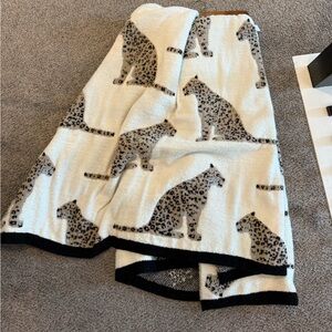 Magaschoni home: white leopard fuzz knit throw blanket